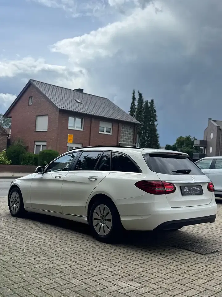 Mercedes-Benz C 200 - Thumbnail 4