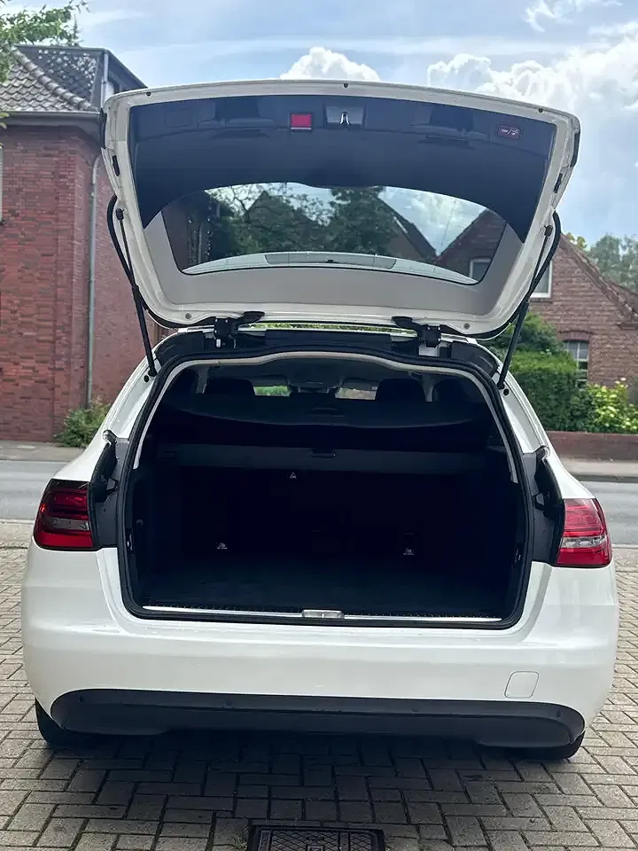 Mercedes-Benz C 200 - Thumbnail 7