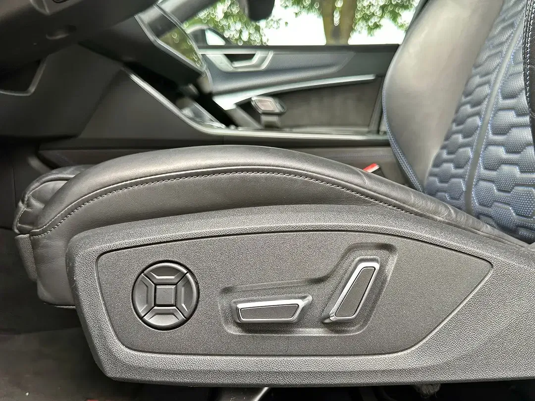 Audi RS7 TFSI quattro performance Sportback advanced - Thumbnail 10