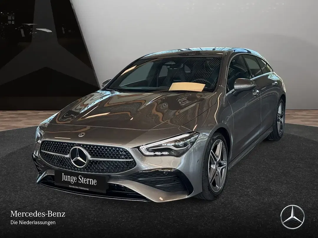 Mercedes-Benz CLA 180 7G-TRONIC AMG - foto 1