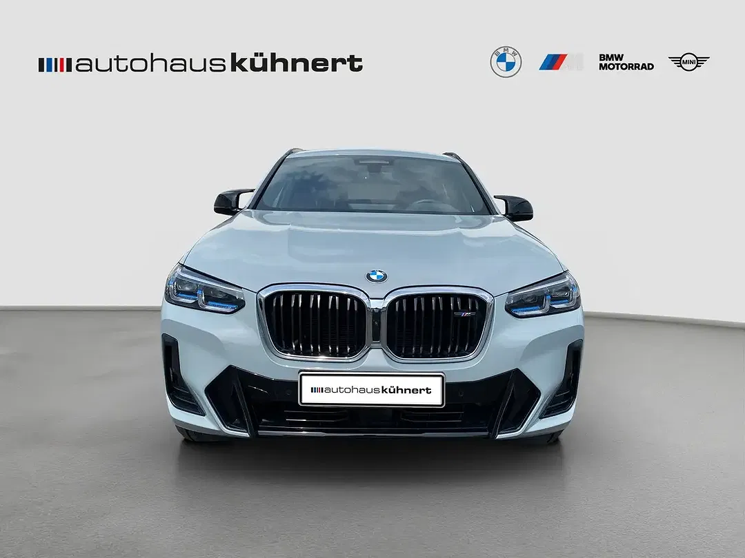 BMW X4 M - Thumbnail 3