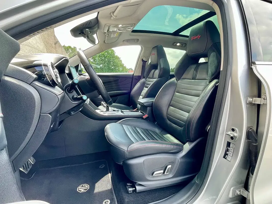 MG EHS PHEV Luxury Trophy - Thumbnail 12