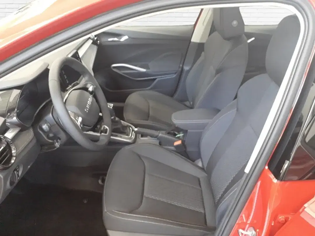 Skoda Fabia 1.0 TSI DSG Sport - Thumbnail 9
