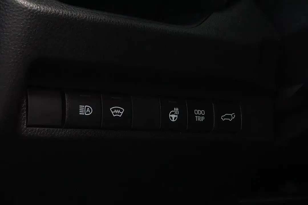Suzuki Across Hybrid Comfort+ - Thumbnail 17