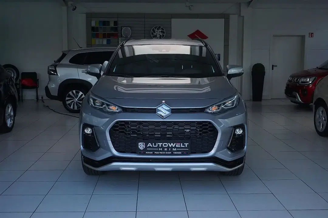 Suzuki Across Hybrid Comfort+ - foto 1