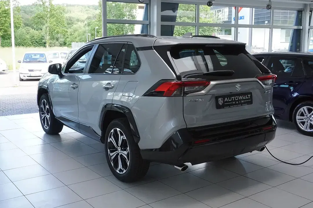 Suzuki Across Hybrid Comfort+ - Thumbnail 4