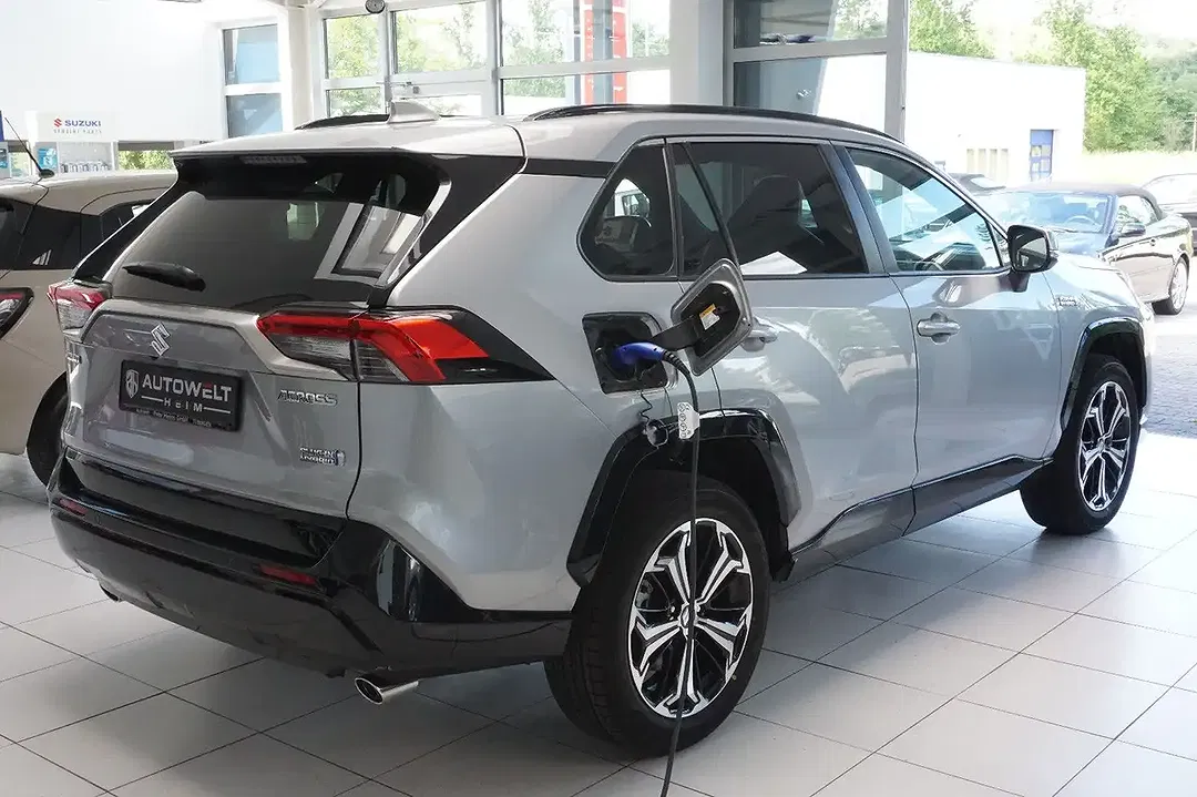 Suzuki Across Hybrid Comfort+ - Thumbnail 6
