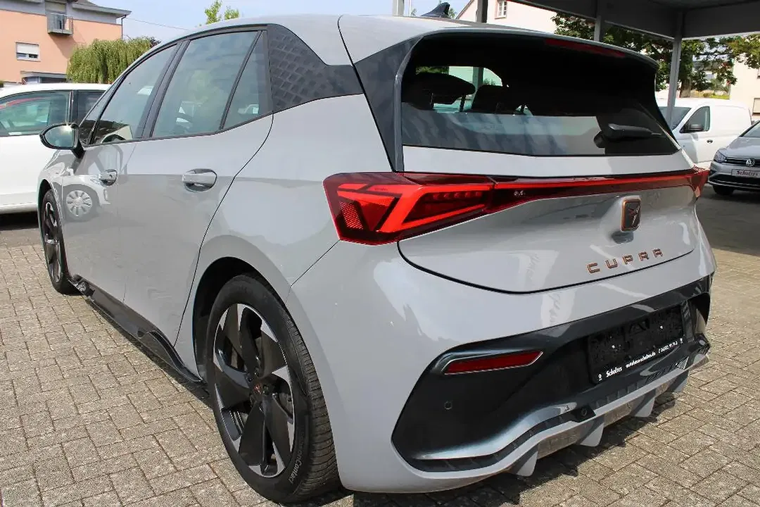 CUPRA Born - foto 2