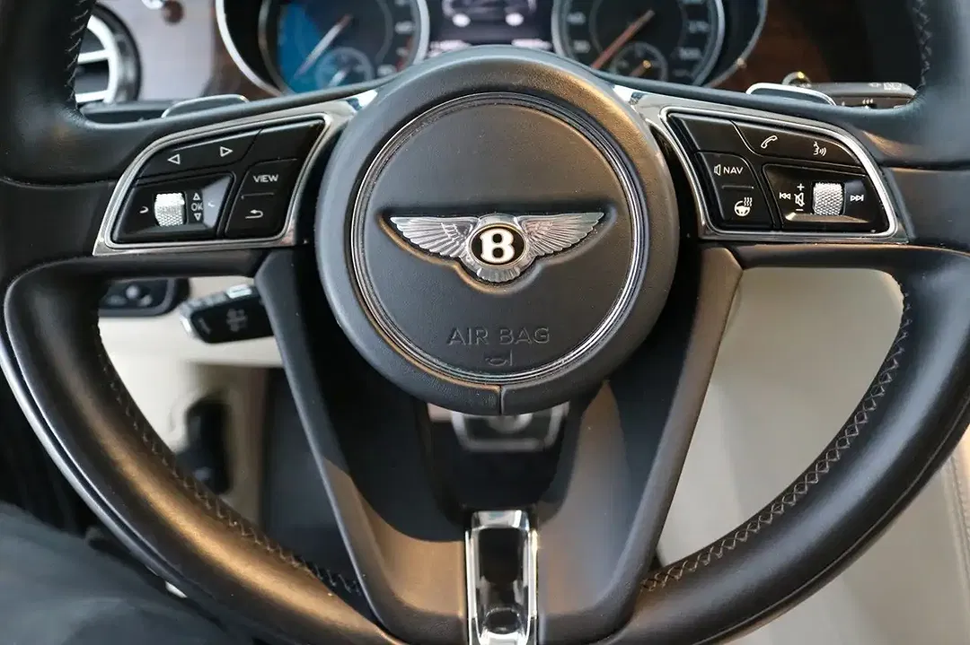 Bentley Bentayga Hybrid 4WD - Thumbnail 10