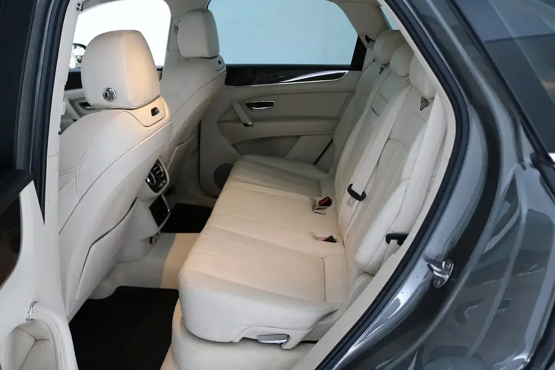 Bentley Bentayga Hybrid 4WD - Thumbnail 13