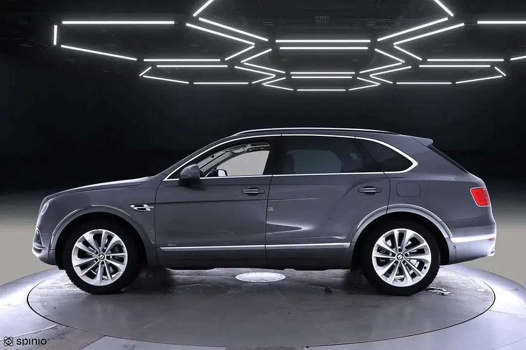 Bentley Bentayga Hybrid 4WD - foto 2