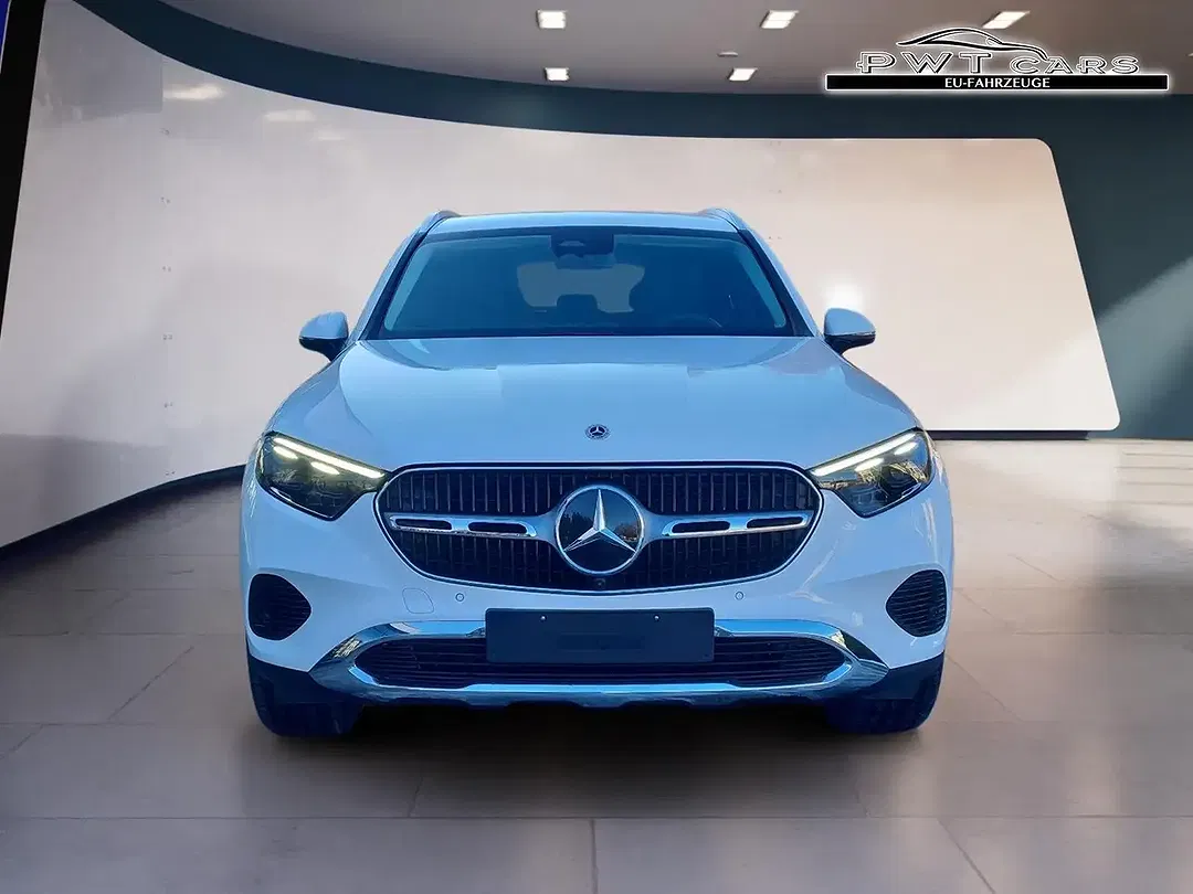 Mercedes-Benz GLC 220 4MATIC Premium - Thumbnail 2