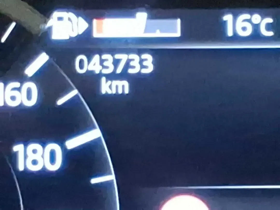 Land Rover Discovery Sport D200 4x4 - Thumbnail 7