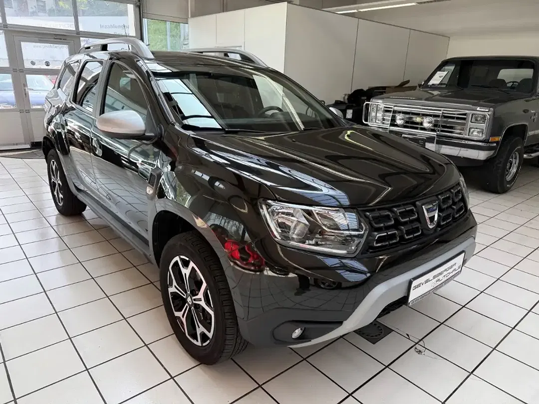 Dacia Duster Anniversary - Thumbnail 3