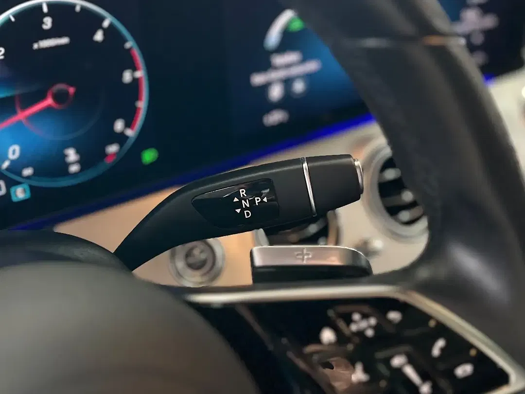 Mercedes-Benz E 400 4MATIC Avantgarde Night - Thumbnail 28
