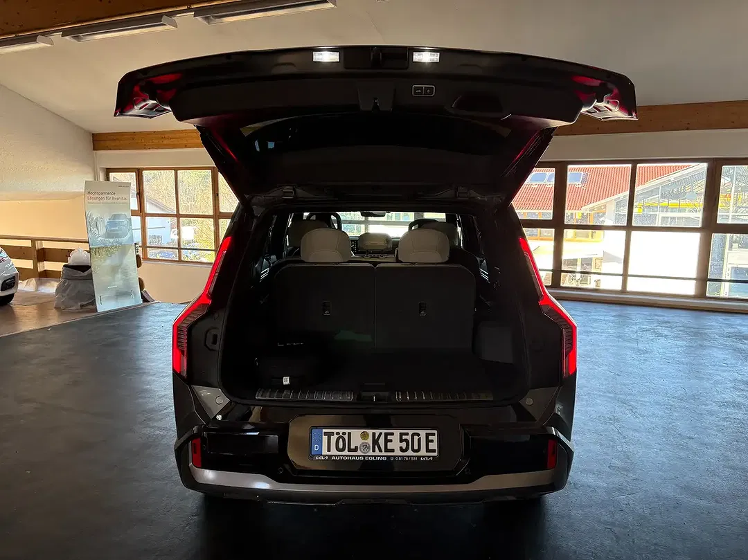Kia EV9 4WD GT-Line Launch Edition - Thumbnail 10