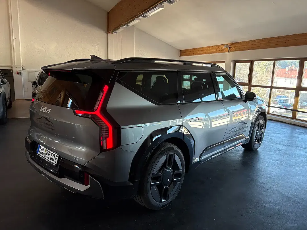 Kia EV9 4WD GT-Line Launch Edition - Thumbnail 5