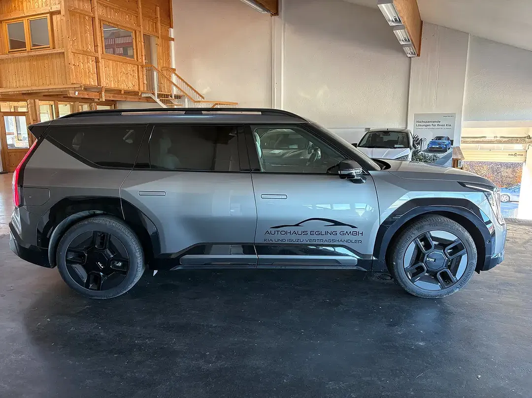 Kia EV9 4WD GT-Line Launch Edition - Thumbnail 6
