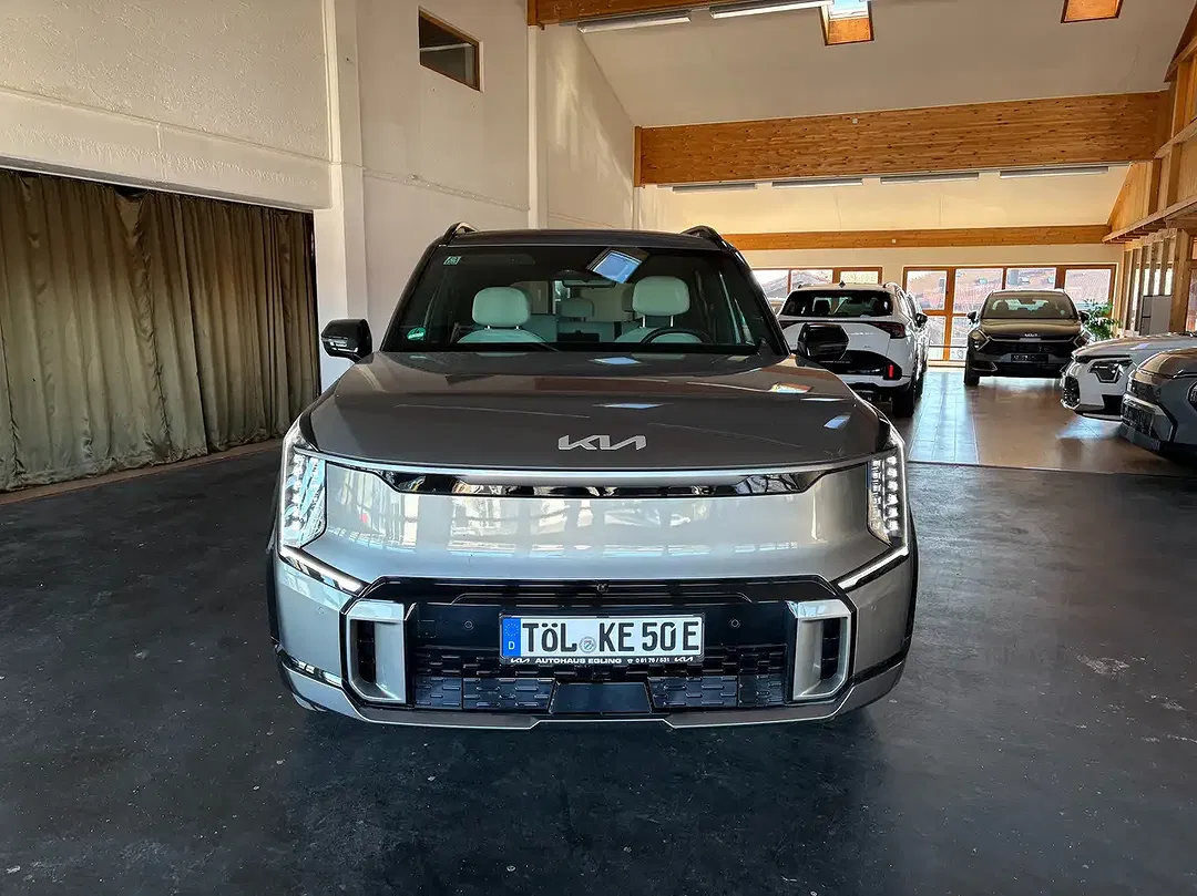 Kia EV9 4WD GT-Line Launch Edition - Thumbnail 8