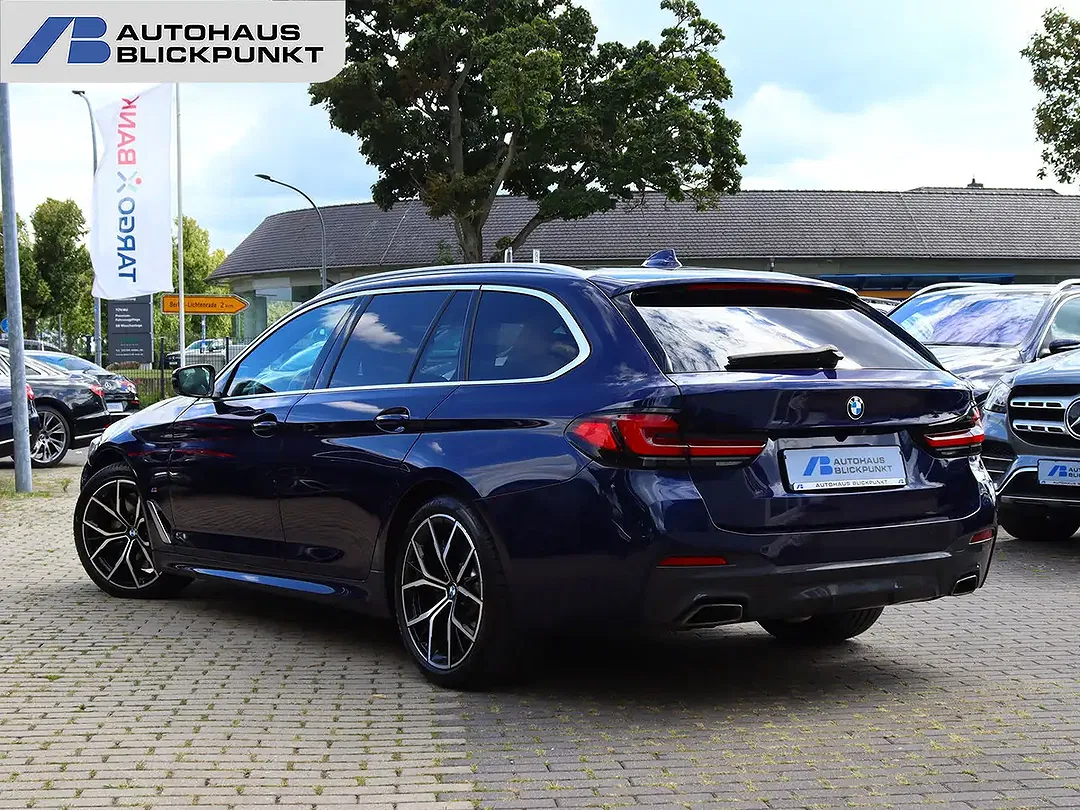 BMW 540 xDrive Touring M Sport - Thumbnail 4