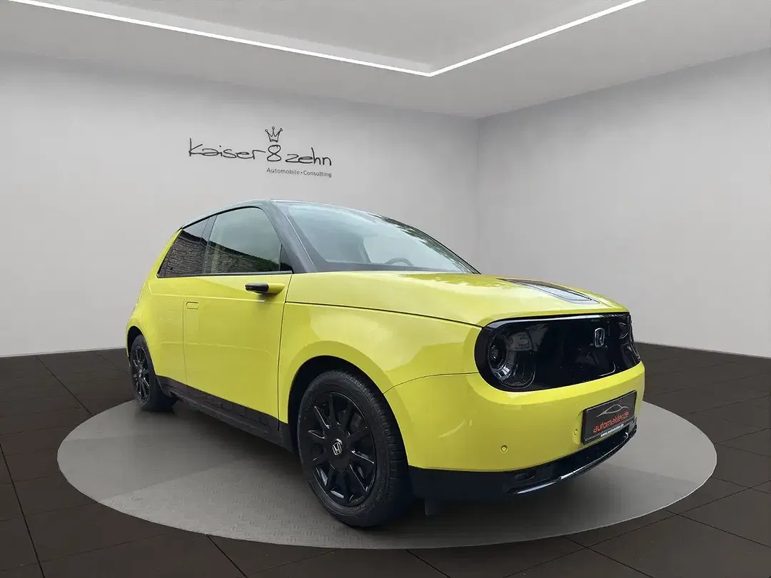 Honda E - Thumbnail 3