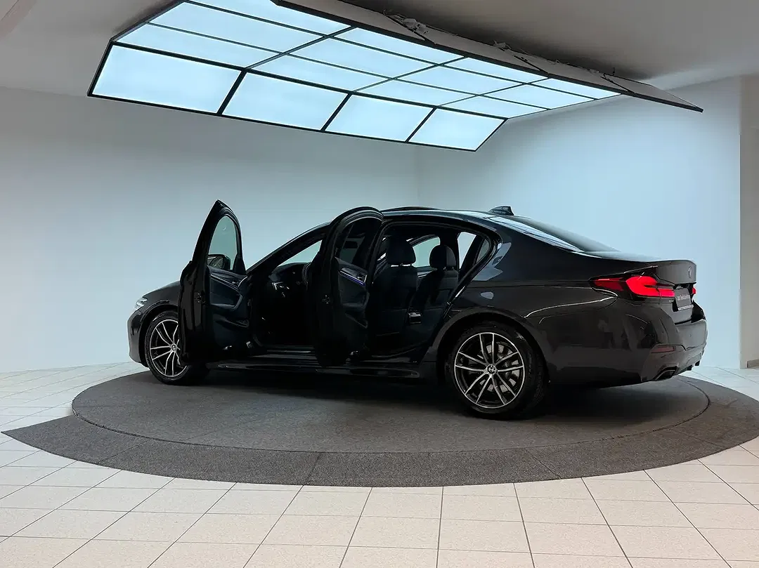 BMW 520 M Sport - Thumbnail 11