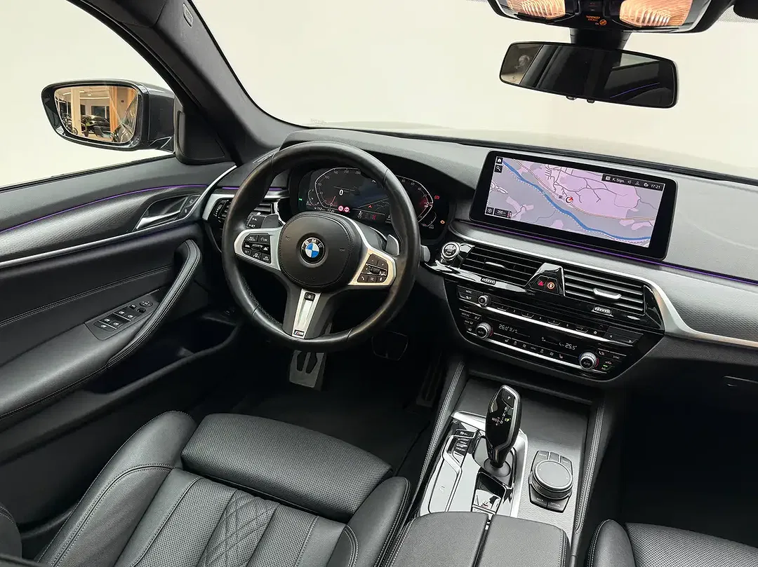 BMW 520 M Sport - Thumbnail 17