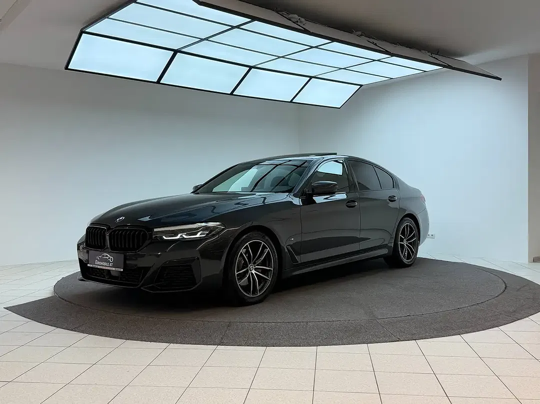BMW 520 M Sport - Thumbnail 3