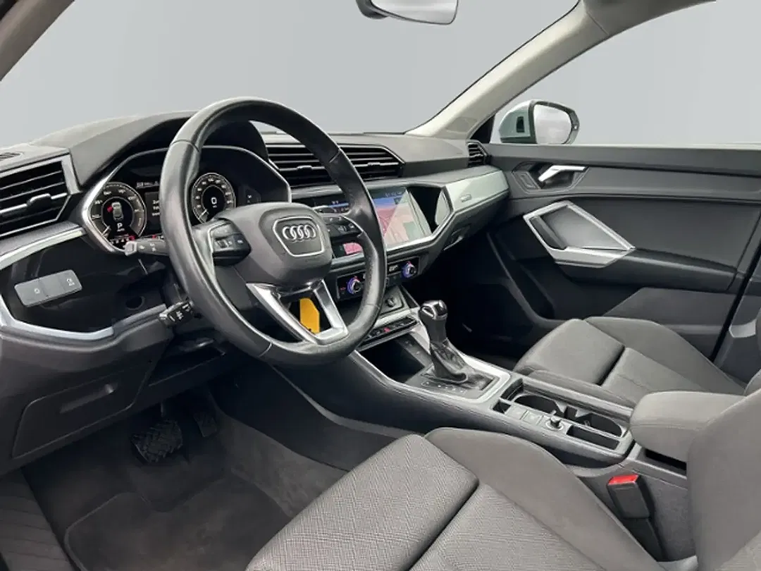 Audi Q3 45 TFSI e S tronic - Thumbnail 8