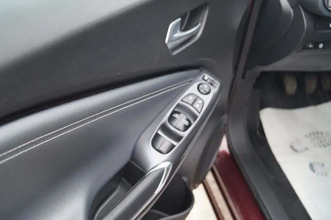 Nissan Juke N-Connecta - Thumbnail 6