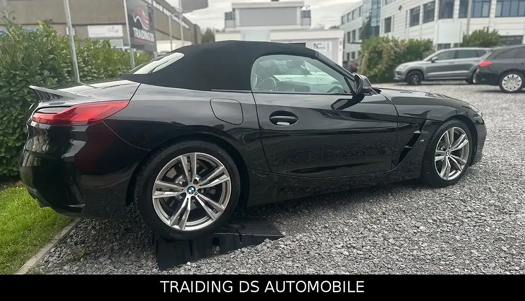 BMW Z4 - Thumbnail 8