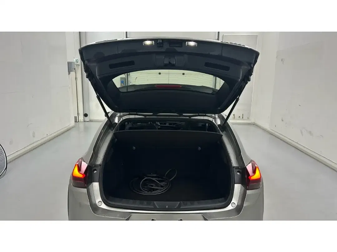 Lexus UX 300e Premium - Thumbnail 14