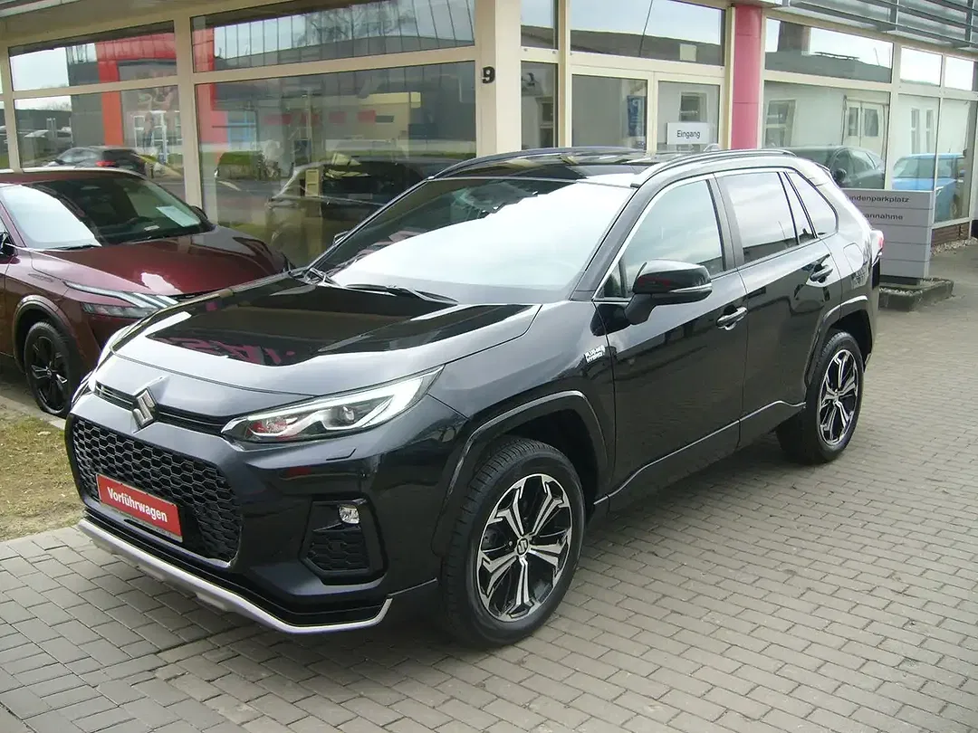 Suzuki Across Hybrid Comfort+ - Thumbnail 3