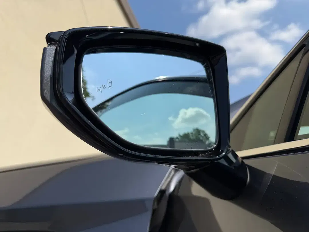 Lexus UX 250h - Thumbnail 14