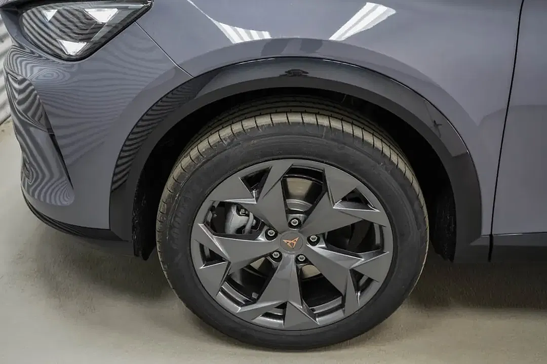 CUPRA Formentor 1.5 eTSI DSG - Thumbnail 5