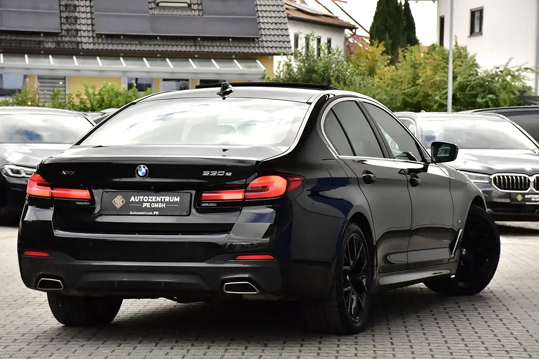 BMW 530 xDrive M Sport - Thumbnail 4