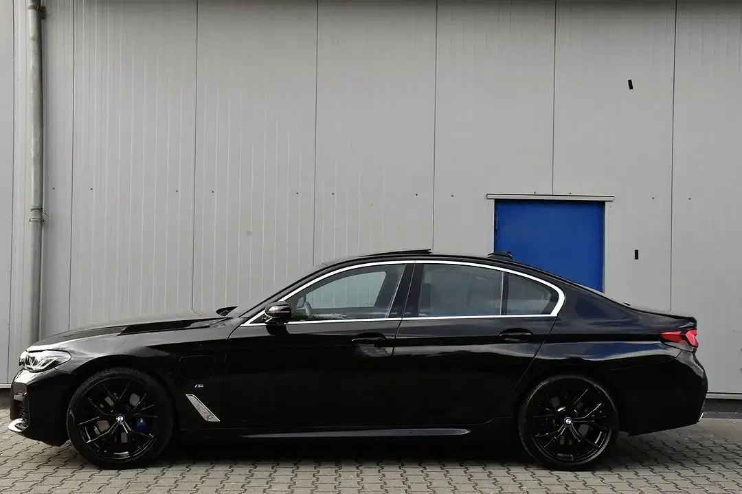 BMW 530 xDrive M Sport - Thumbnail 7