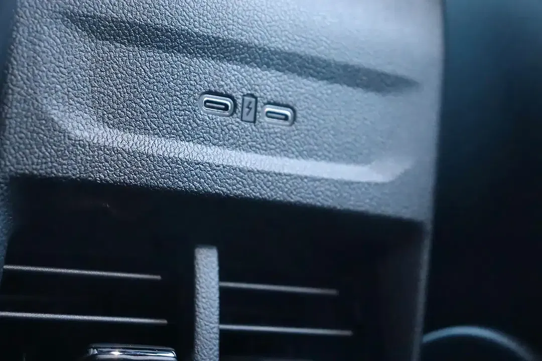 Ford Capri Premium - Thumbnail 13