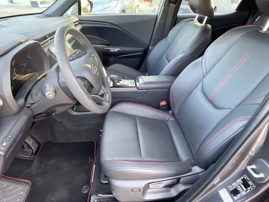 Lexus LBX 1.5 Emotion - Thumbnail 11