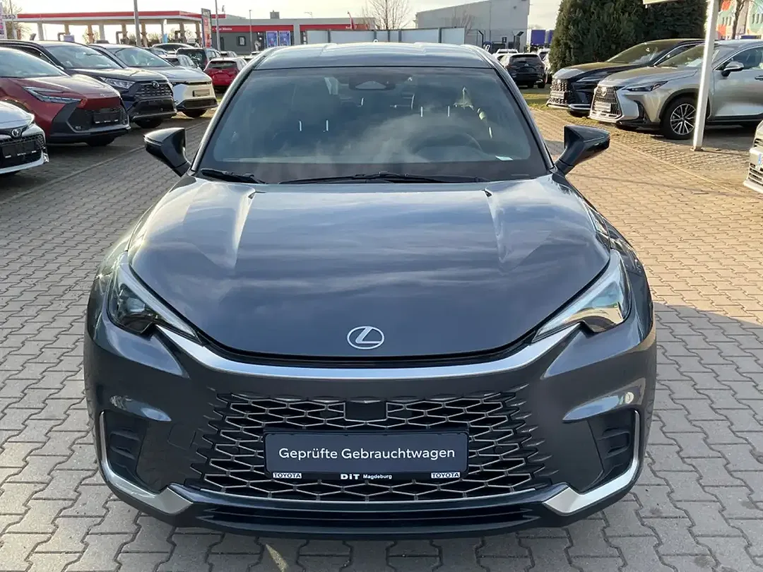 Lexus LBX 1.5 Emotion - Thumbnail 3