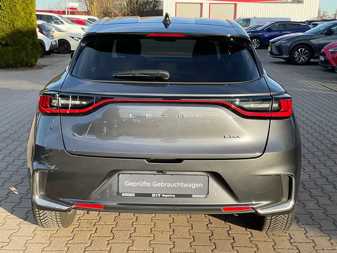 Lexus LBX 1.5 Emotion - Thumbnail 6