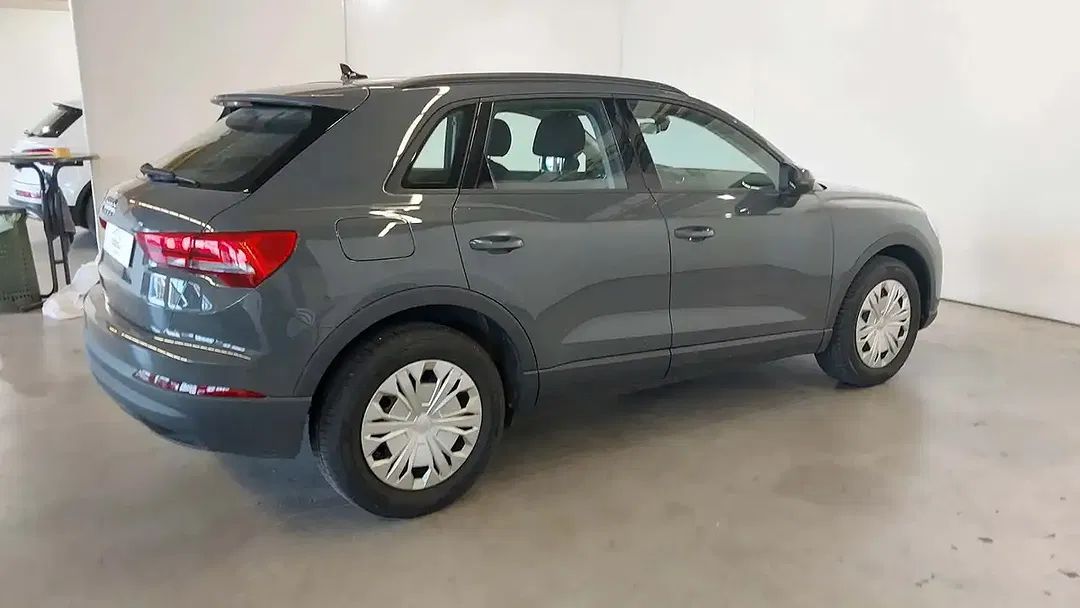 Audi Q3 35 TDI - Thumbnail 3