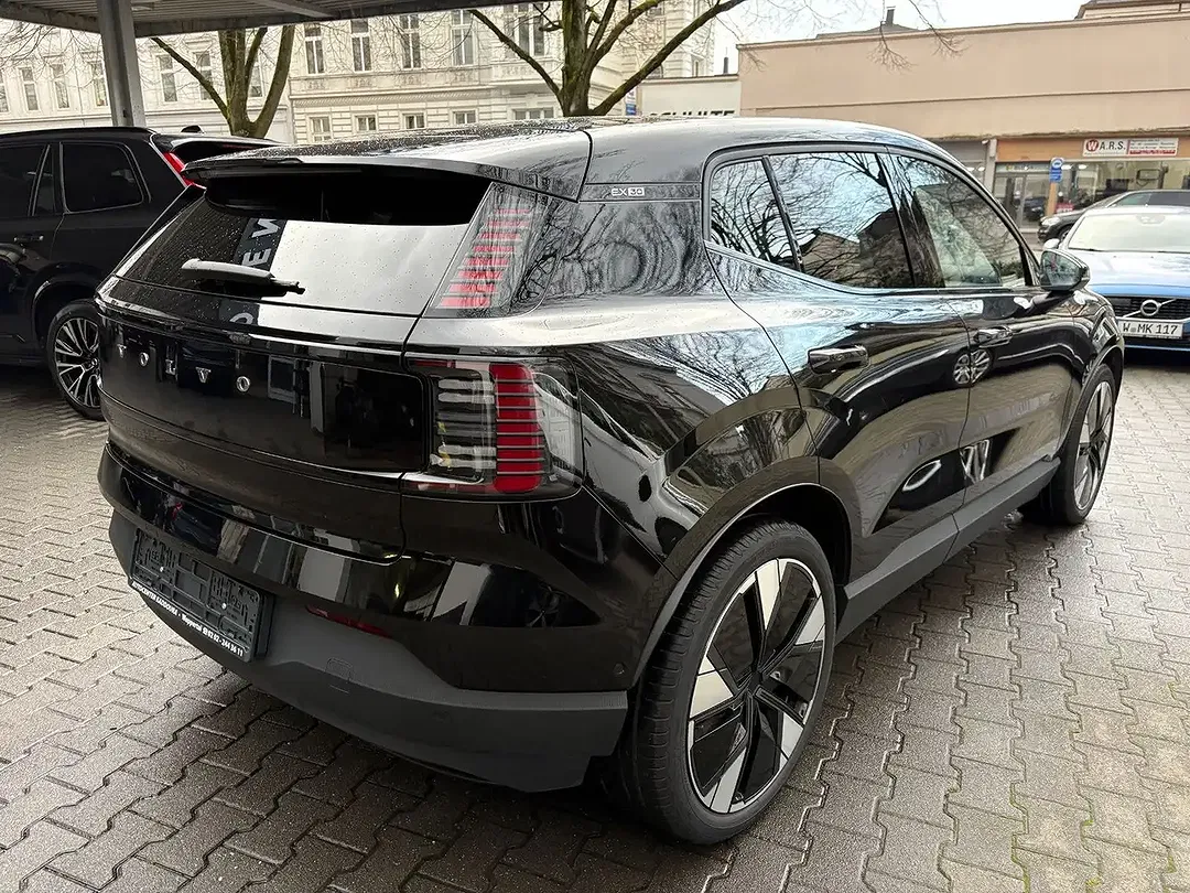 Volvo EX30 AWD Ultra - Thumbnail 6