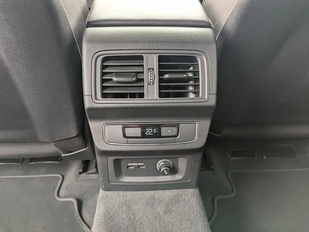 Audi Q5 55 PHEV TFSI e quattro S line - Thumbnail 11