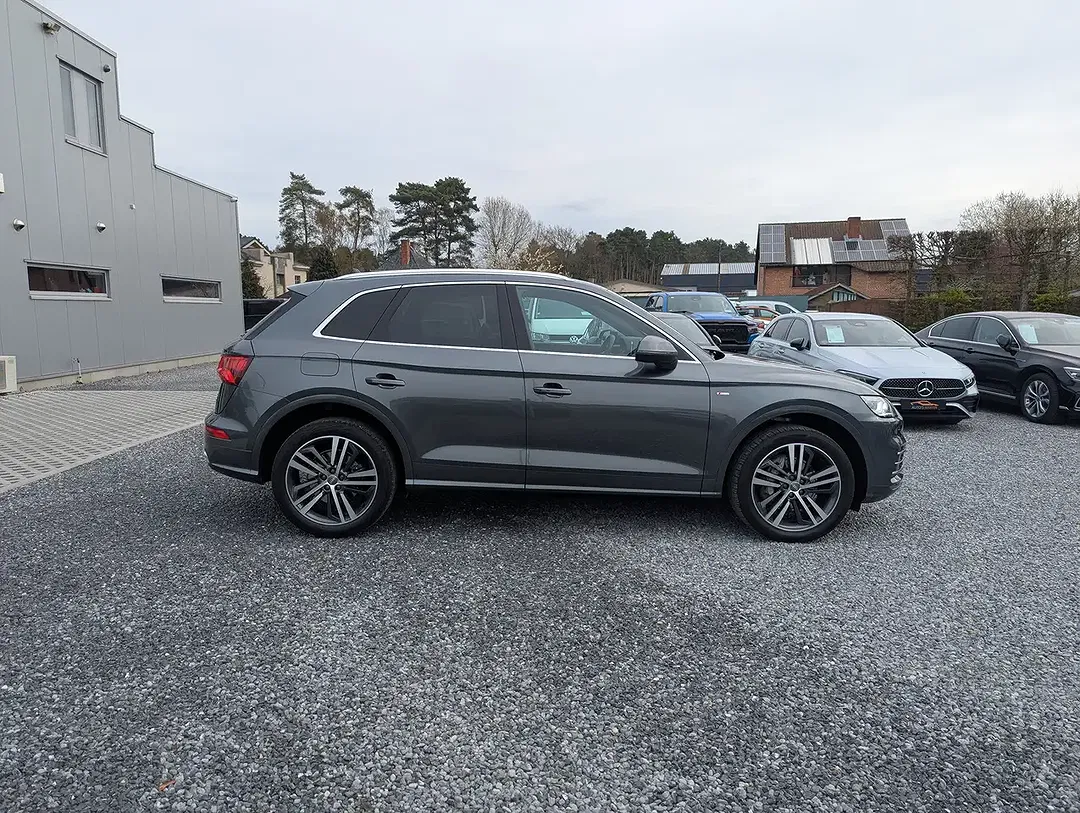 Audi Q5 55 PHEV TFSI e quattro S line - Thumbnail 3