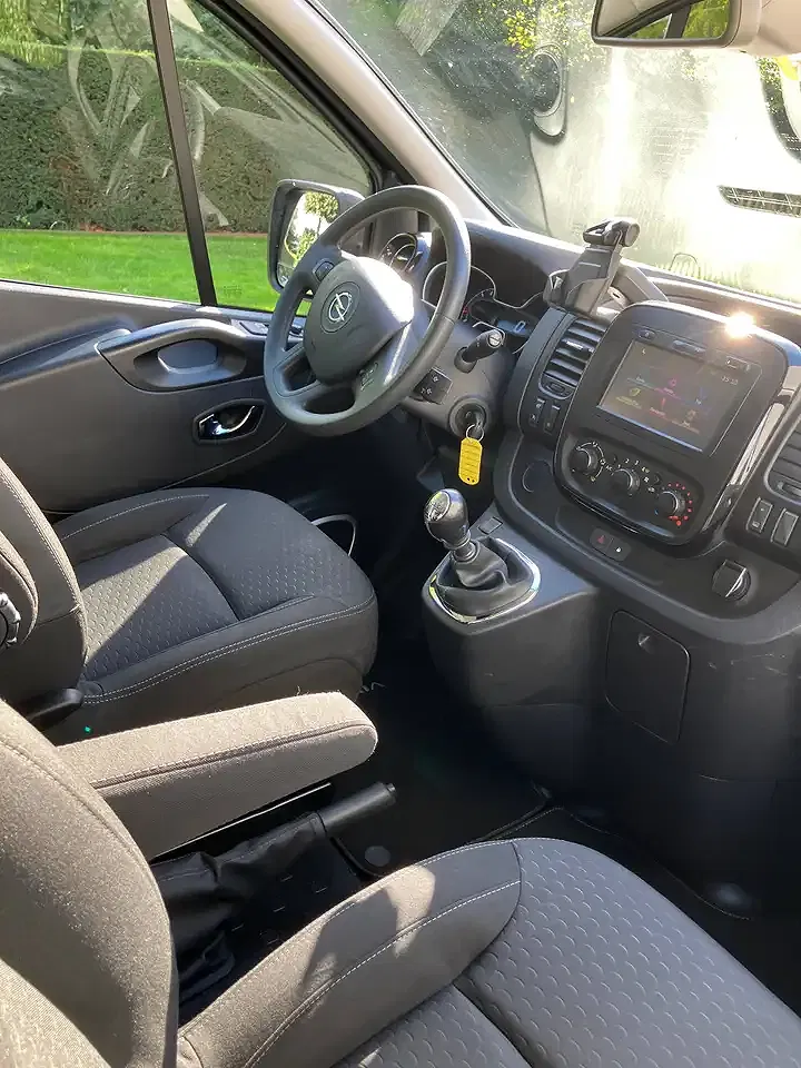 Opel Vivaro L2H1 - Thumbnail 12