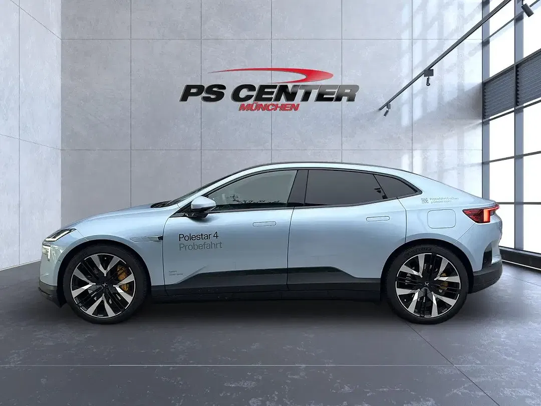 Polestar 4 - Thumbnail 6