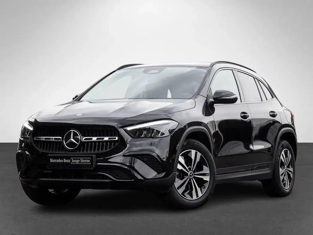 Mercedes-Benz GLA 200 Progressive Night - Thumbnail 1