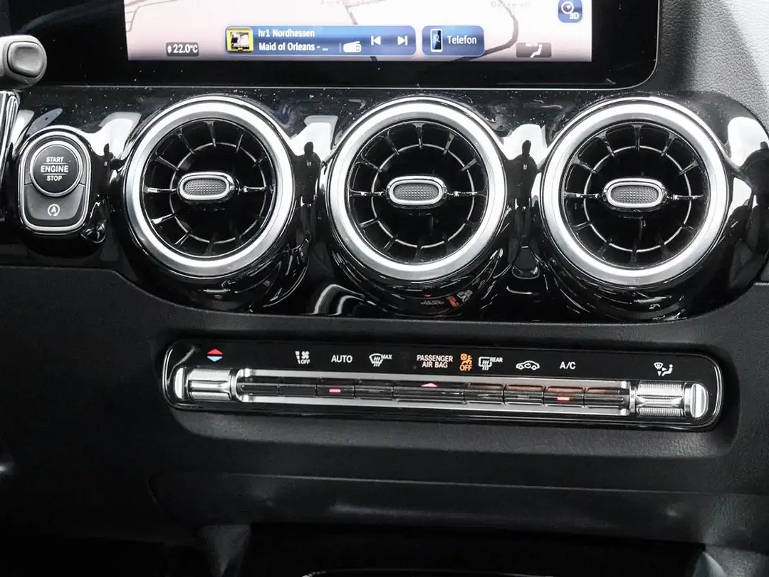 Mercedes-Benz GLA 200 Progressive Night - Thumbnail 8
