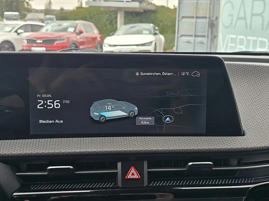 Kia EV6 Pro - Thumbnail 11